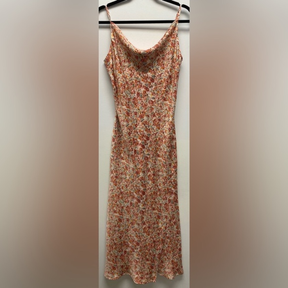 🌸 Dex Floral Midi Dress (Size L) 🌸 Never Worn!